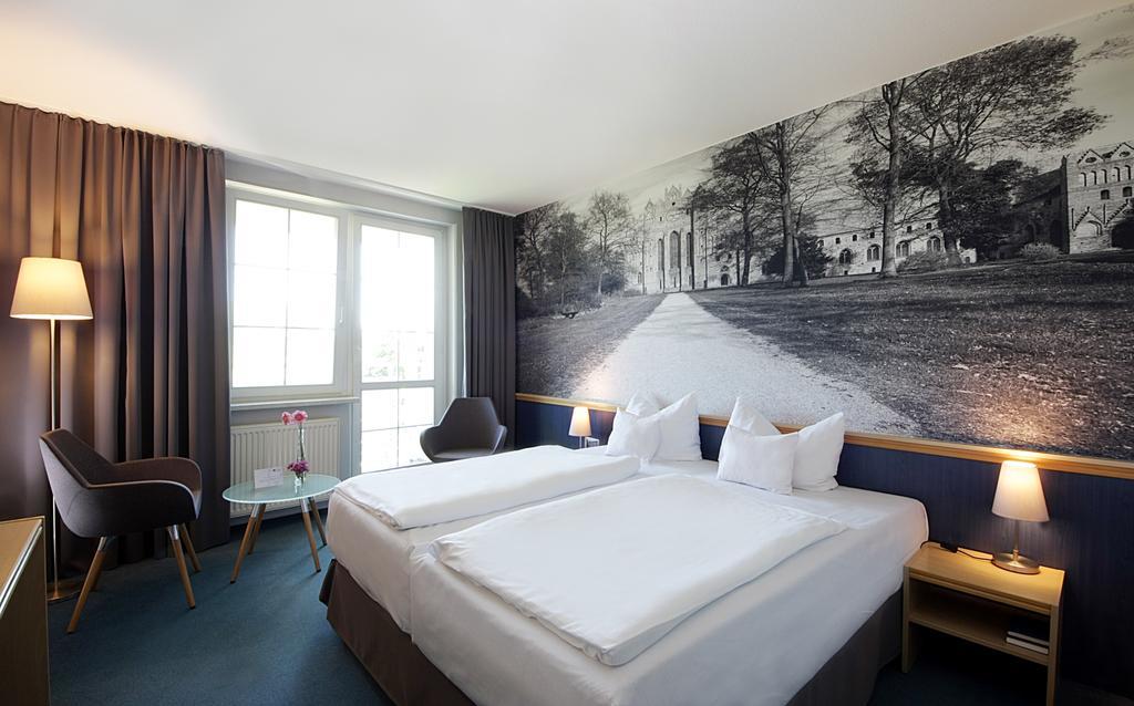 Hotel Haus Chorin Exterior photo
